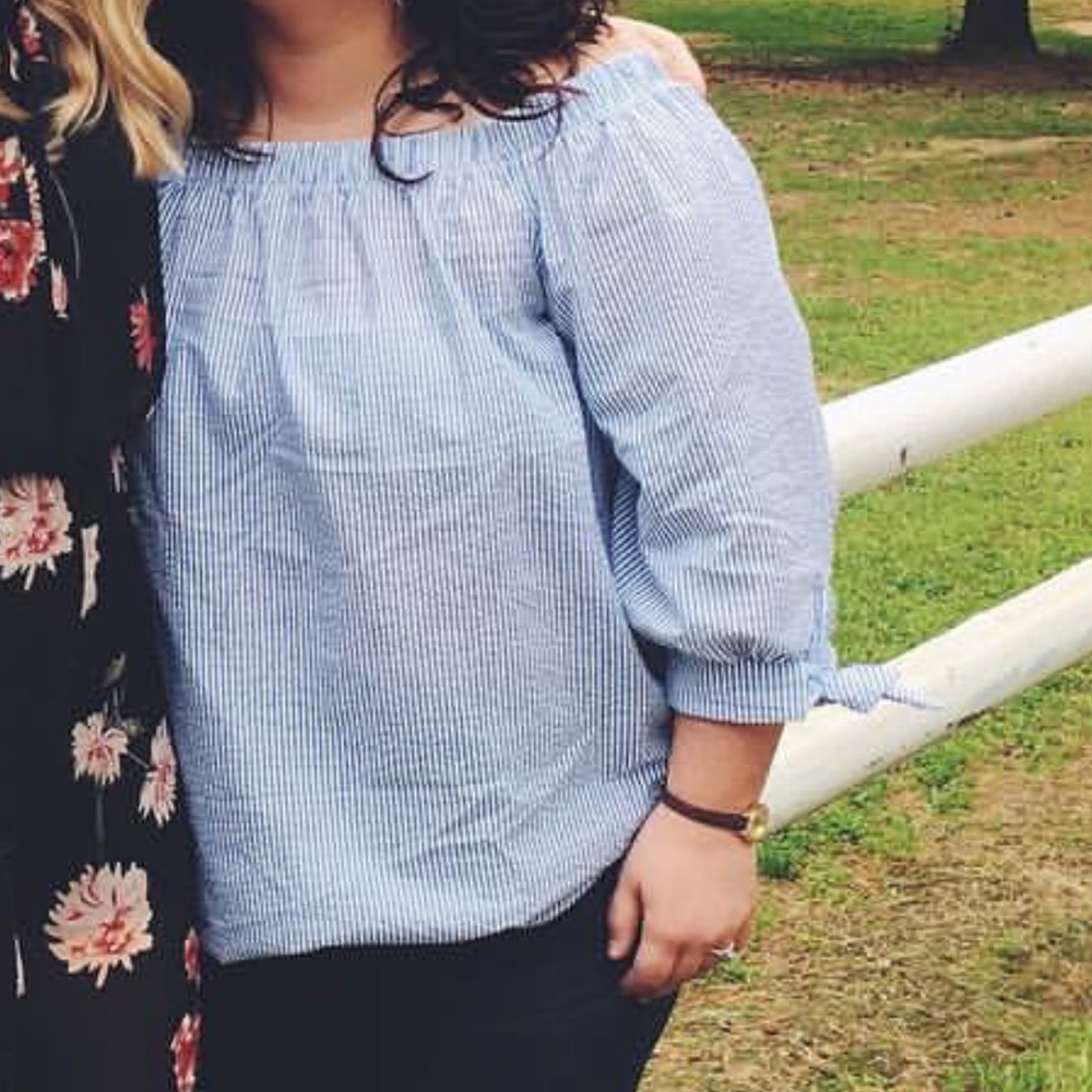 Sear sucker blouse (Moa Moa)